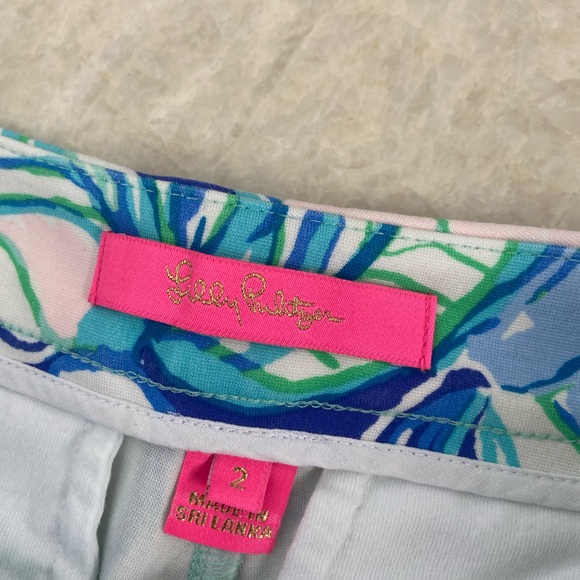 Lilly Pulitzer scalloped hem Women Shorts size 2 - Picture 2 of 5